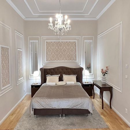 Angeloroma Deluxe Apartment Прага Экстерьер фото