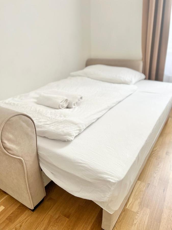 Angeloroma Deluxe Apartment Прага Экстерьер фото