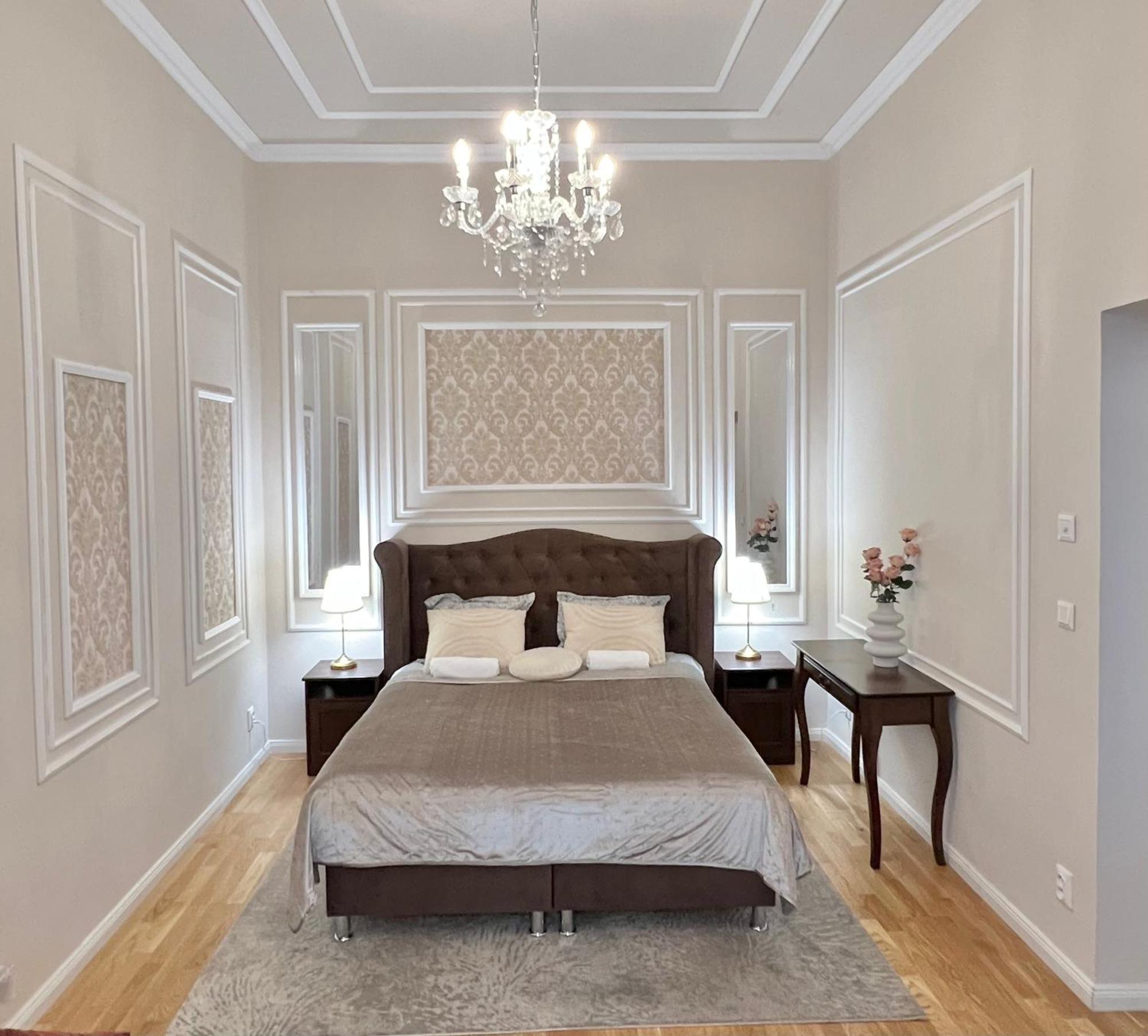 Angeloroma Deluxe Apartment Прага Экстерьер фото